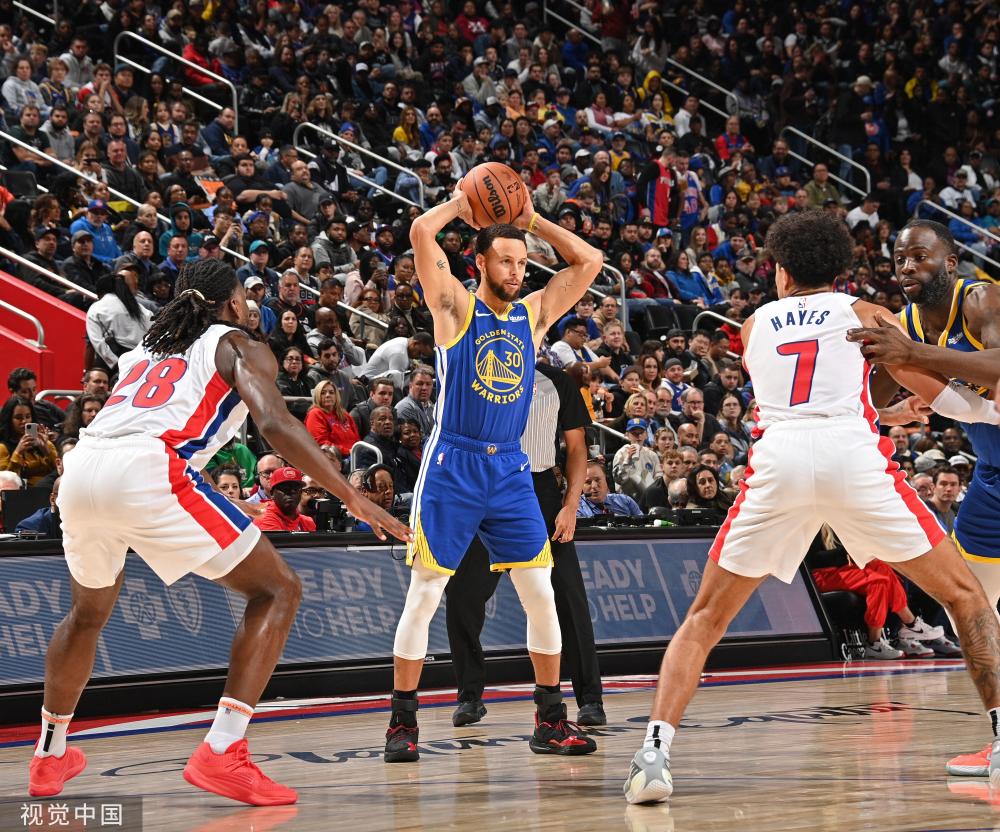 球迷们的欢 球迷们的欢